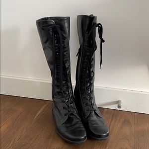 Tod’s Lace Up Boots